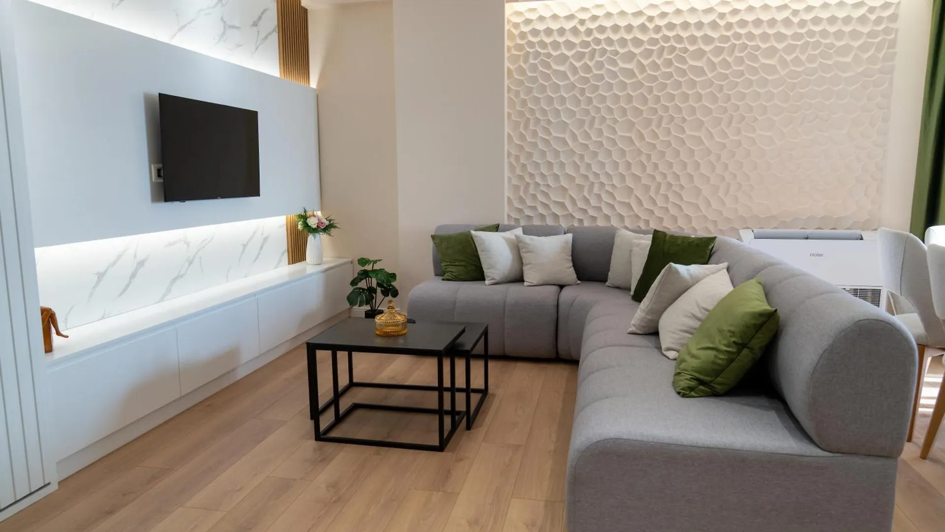 Seaview Suite Avlonya