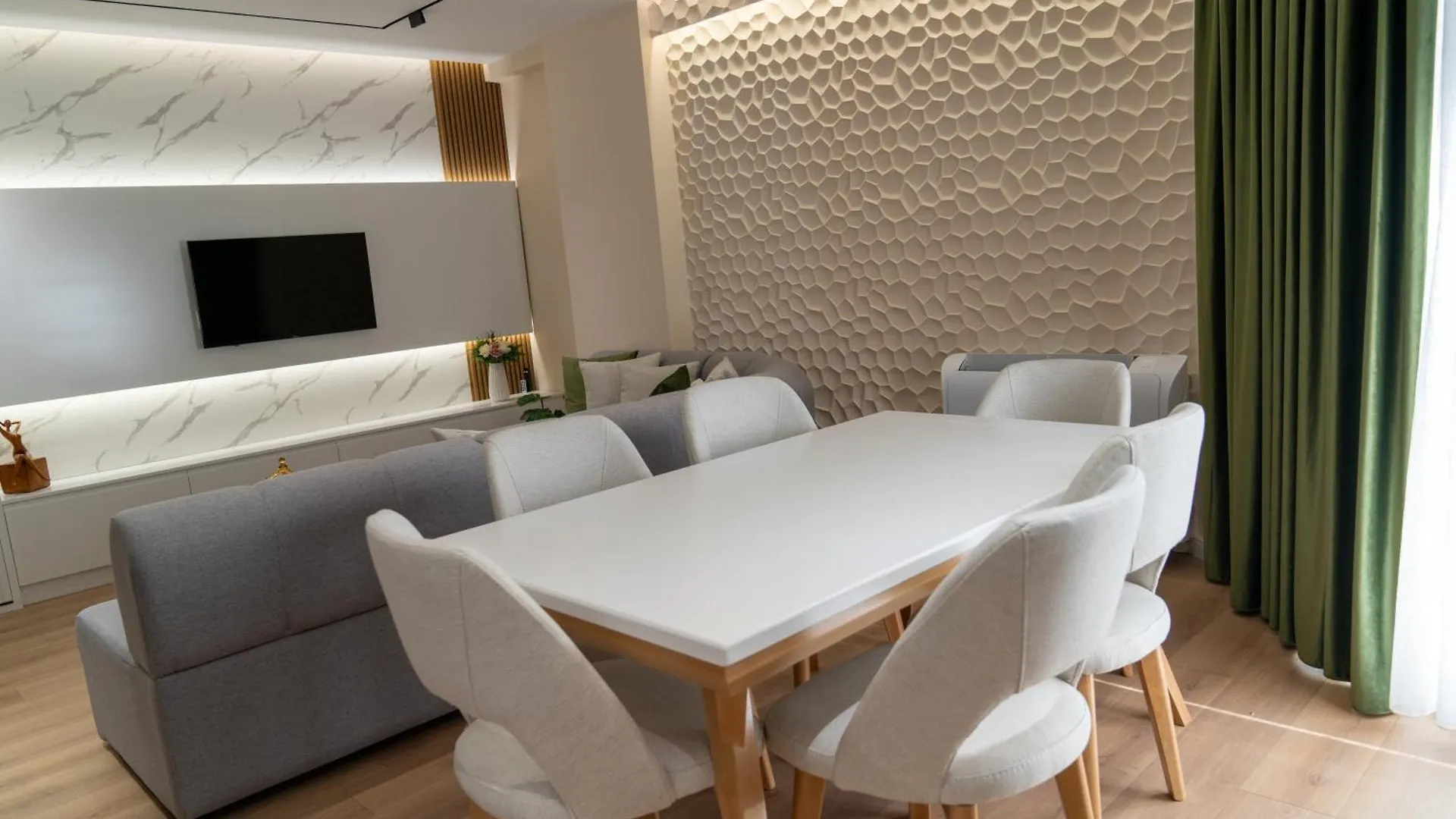 Seaview Suite Avlonya Arnavutluk